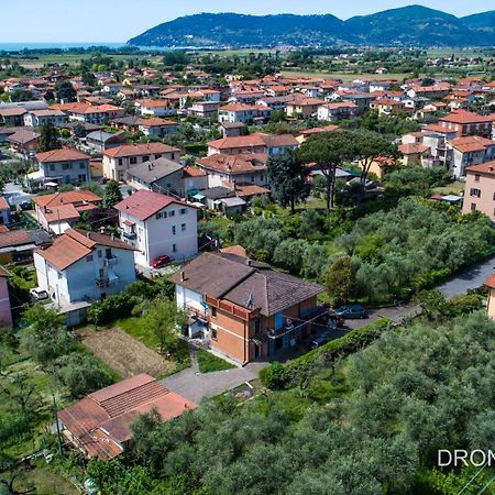 Casa Degli Zii Appartamento Guido Luni Εξωτερικό φωτογραφία