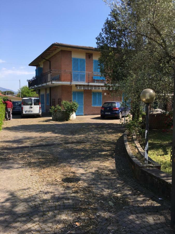 Casa Degli Zii Appartamento Guido Luni Εξωτερικό φωτογραφία